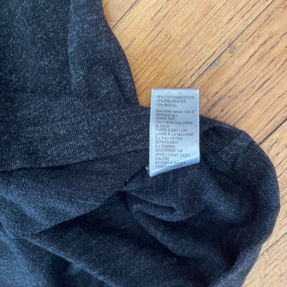 JAMES PERSE Long Sleeve V-Neck Top Black Knit Size 2/Medium - Picture 7 of 9